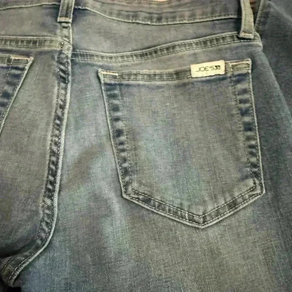 Joe’s jeans size 27 raw hem some stretch! - Picture 3 of 11
